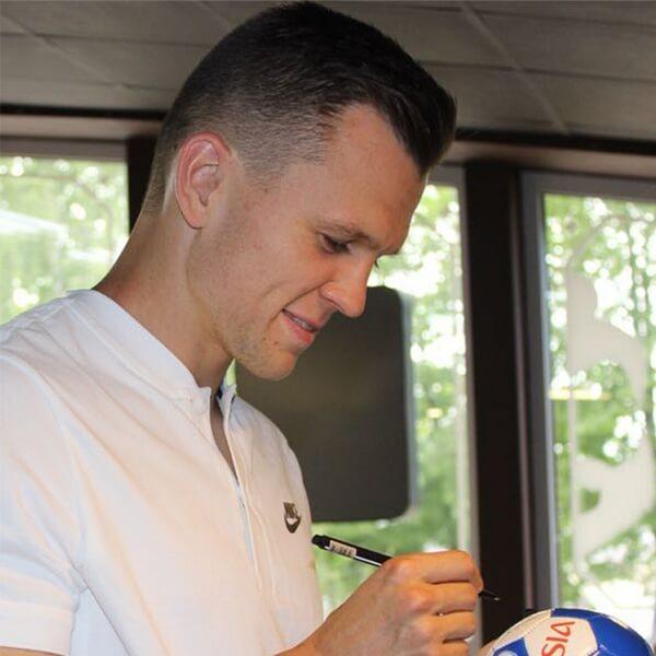 Денис Чернышев