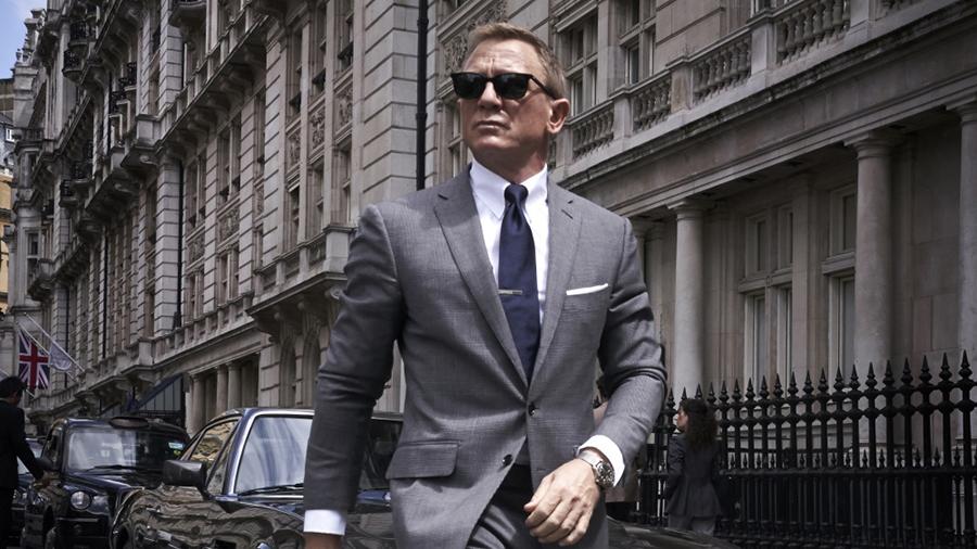 В фильме «Не время умирать» Дэниел Крейг в последний раз сыграет агента 007. Премьера должна состояться весной 2021 года. Это значит, что стрижка Джеймса Бонда снова будет востребована в барбершопах
